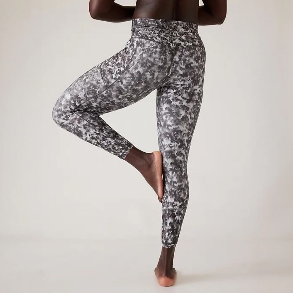 Athleta Black and Gray Patterned Leggings - Picture 2 of 6